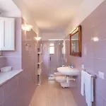 Bed and Breakfast Beauty 3*